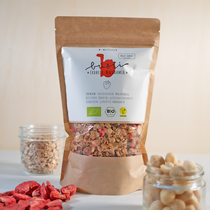 büsli Erdbeer Macadamia Päckchen